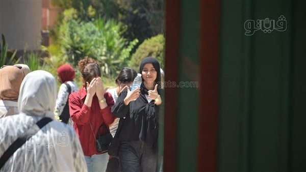بدء دخول طلاب الثانوية العامة 2025 لجان امتحان الديناميكا
