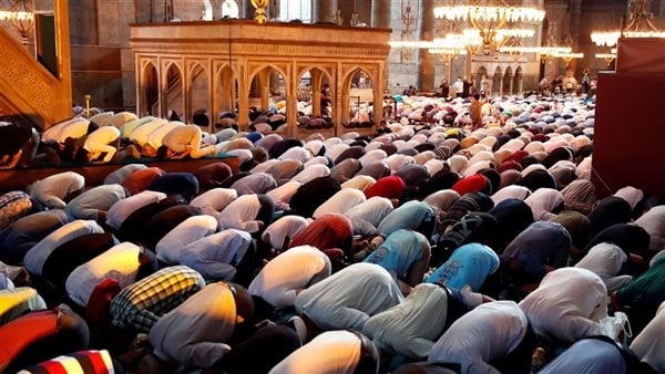 مواقيت الصلاة، موعد أذان العشاء اليوم الإثنين 14 - 7 - 2025 في القاهرة والمحافظات