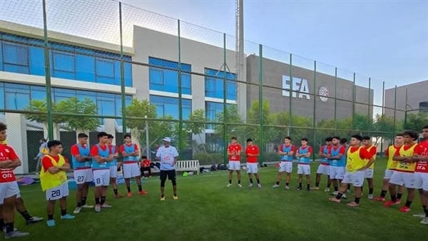 منتخب الناشئين تحت 17 عاما يواصل تدريباته بحضور عزام وعلاء نبيل (صور)