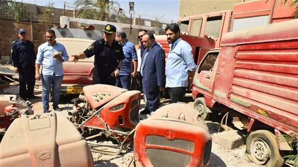 محافظ أسيوط يوجه بفحص المركبات المُعدة للتكهين بوحدة إطفاء بني غالب للاستفادة منها (صور)
