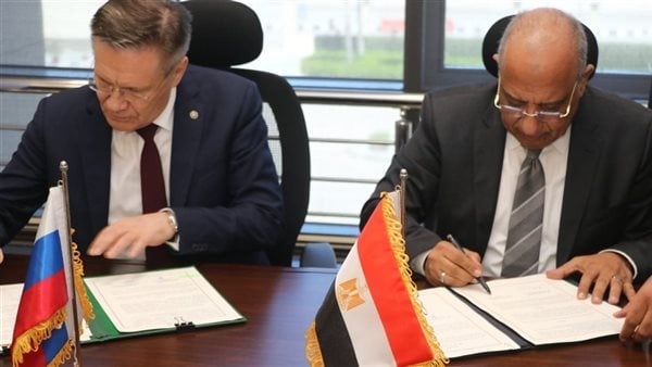مصر وروسيا توقعان بروتوكولا مكملا لبناء وتشغيل محطات الطاقة النووية بالضبعة