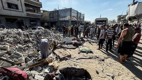 67 شهيدا في غارات إسرائيلية على غزة منذ فجر اليوم