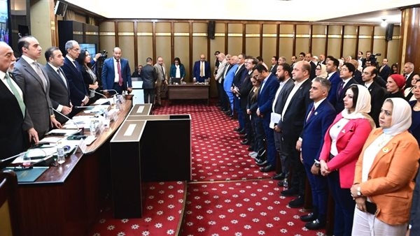 وزير الاتصالات عن شهداء سنترال رمسيس: "في عينينا وعلى راسنا وجميلهم في رقبتنا"