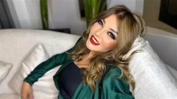 سميرة سعيد تشوق جمهورها بفيديو من كواليس أحدث أعمالها الفنية