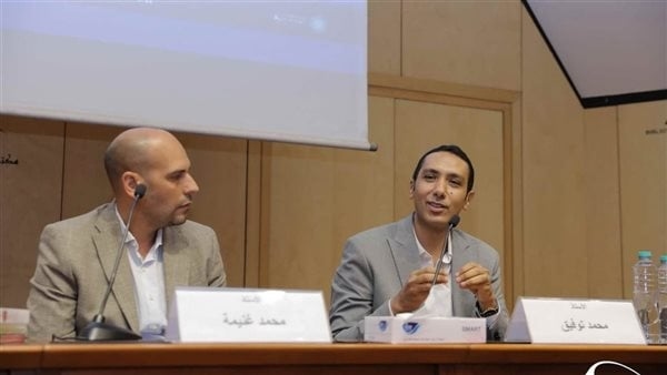 محمد توفيق يتحدث عن كتابة السير التاريخية في ندوة معرض مكتبة الإسكندرية للكتاب