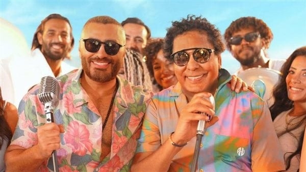 تامر حسني: غنائي مع محمد منير جايزة كبيرة