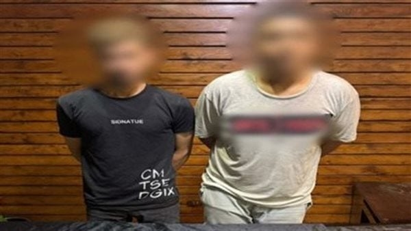 الداخلية تضبط عنصرين إجراميين بعد تداول فيديو يوثق اتجارهما في المخدرات بشبرا الخيمة