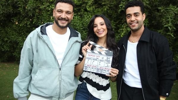 فركش تصوير حكاية "فلاش باك" من مسلسل ما تراه ليس كما يبدو (صور)