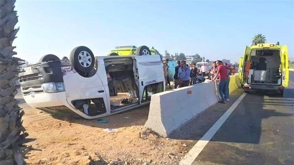 إصابة 8 أشخاص في حادث انقلاب ميكروباص بمدينة 6 أكتوبر