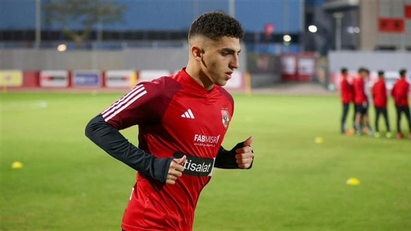 لاعب الأهلي يتمسك بالرحيل في الميركاتو