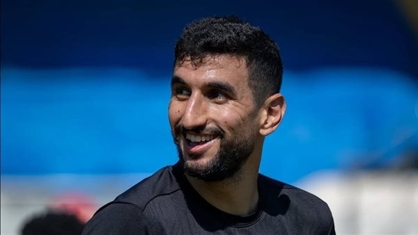 غياب وليد الكرتي عن مباراة بيراميدز وتراكتور بطل الدوري الإيراني