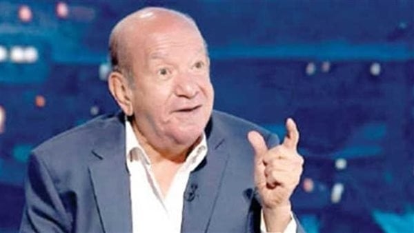 ابنة لطفي لبيب: والدي لم يصاب بجلطة ولم يتم وضعه علي جهاز تنفس صناعي