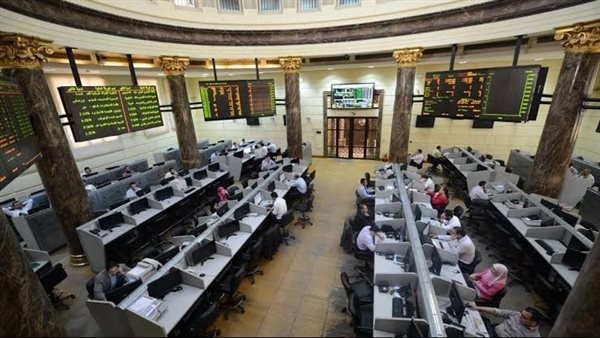 البنك الأهلي المصري يتصدر قائمة الأكثر قيم تداول خلال الأسبوع