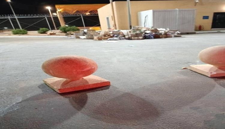 كارثة في منفذ الوديعة: هدايا المغتربين تُصادر وقيمة الخسائر تتصاعد.. تحذير عاجل لليمنيين قبل السفر