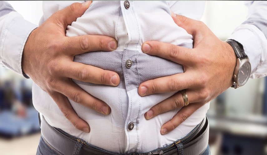 7 مؤشرات تدل على أن انتفاخ بطنك يشكل خطرا صحيا