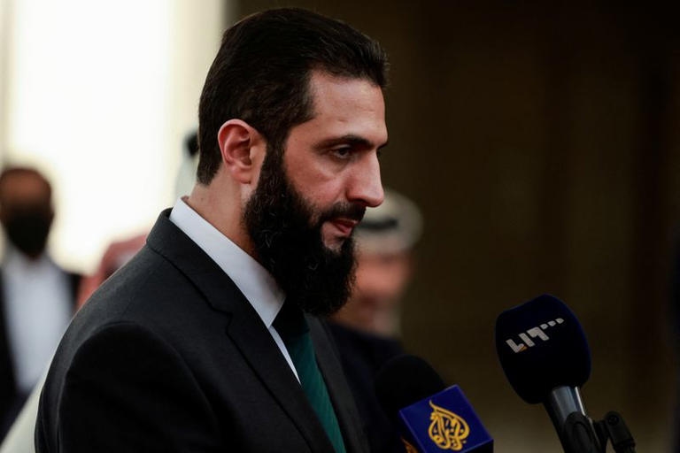 دمشق تنفي اجتماع الشرع مع مسؤولين إسرائيليين