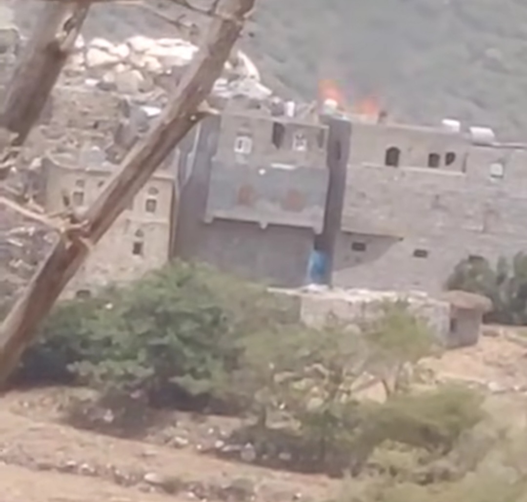 الحكومة اليمنية تندد بجريمة حوثية بحق شيخ وأسرته في ريمة