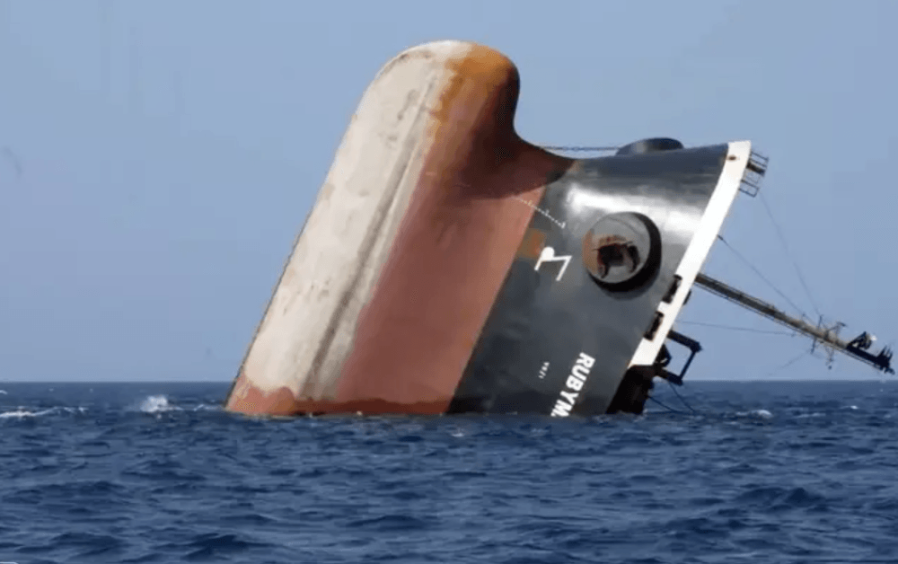 UK Urges Yemen's Houthis to Release Detained Crew of Sinking Vessel